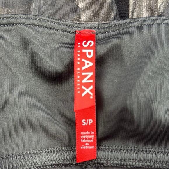 SPANX - Faux Leather Camo Legging Size Small - Picture 6 of 9
